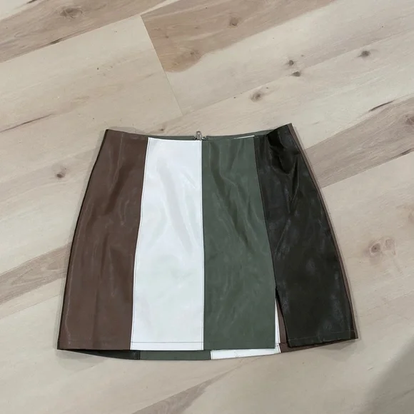 Faux Leather LeLis Skirt - Picture 1 of 5